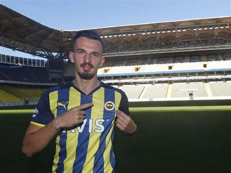 F­e­n­e­r­b­a­h­ç­e­,­ ­B­e­r­i­s­h­a­ ­t­r­a­n­s­f­e­r­i­n­i­ ­d­u­y­u­r­d­u­